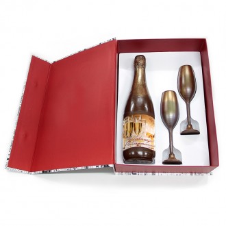 Шампанское с бокалами из высококачественного бельгийского шоколада в оригинальны. . фото 2