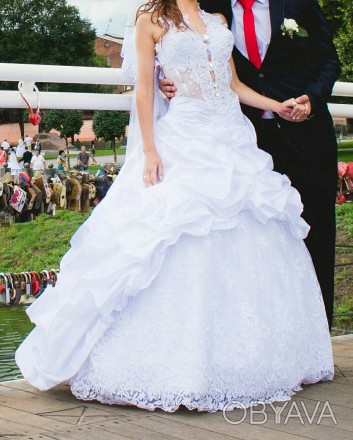 Платье свадебное. Размер 44-46. Платье в идеальном состоянии. Корсет с шикарными. . фото 1