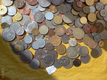 продам монеты мира 202штуки ,без повторов,цена за все 460грн.. . фото 3