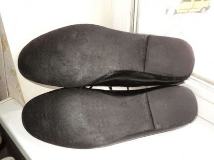 Красивые нарядные качественные фирменные туфли полностью из лаковой натуральной . . фото 7