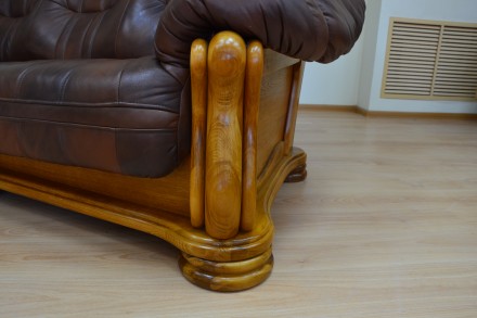 Материал: Кожа
Комплект кожаной мебели в комплектации 3+2 
Цвет: шоколад 
Кар. . фото 3