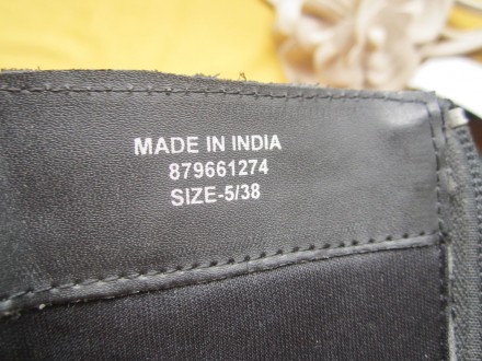 Фирменные новые качественные кожаные (нубук) демисезонные сапоги с потёртостями . . фото 6