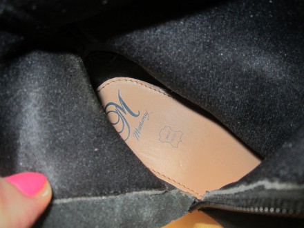 Фирменные новые качественные кожаные (нубук) демисезонные сапоги с потёртостями . . фото 5