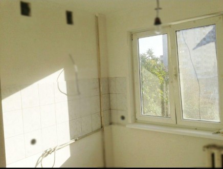 Трехкомнатная квартира с базовым ремонтом на Малиновского/Гайдара по цене ниже р. Малиновский. фото 3
