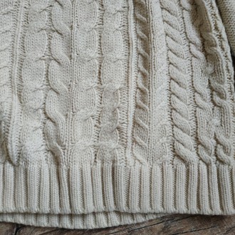 Базовый бежевый свитер с косами грубой вязки от Lindex
Размер указан -S-ка
дли. . фото 6