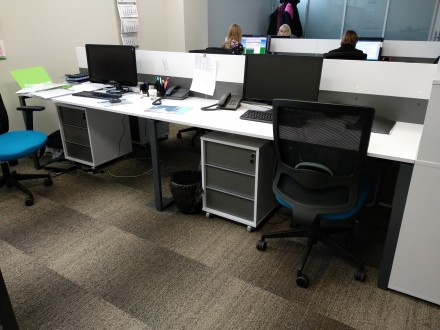 Офисные столы в Днепре надежного качества и современного дизайна от ведущего укр. . фото 10