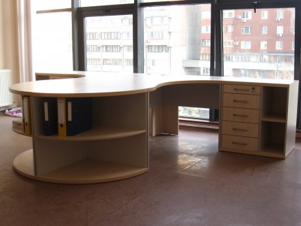 Офисные столы в Днепре надежного качества и современного дизайна от ведущего укр. . фото 4