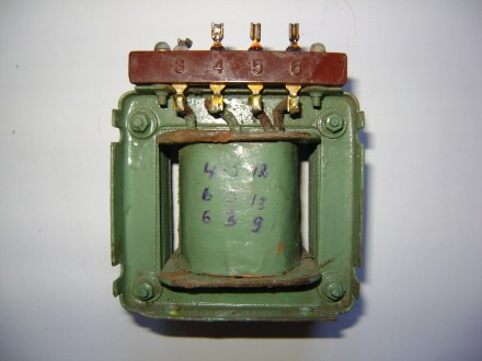 Трансформатор напряжения понижающий с Ш-образными пластинами. Производство СССР . . фото 3