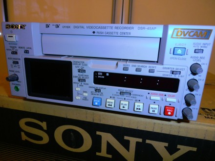 SONY DSR-45AP

Профессиональный компактный DVCAM видеомагнитофон

- Формат D. . фото 6