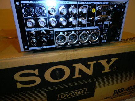 SONY DSR-45AP

Профессиональный компактный DVCAM видеомагнитофон

- Формат D. . фото 13