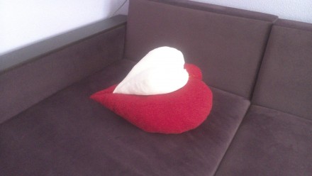 Декоративная диванная подушка, новая в упаковке, внешний чехол-флис, наполнитель. . фото 4