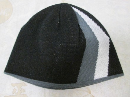 Новая зимняя шапка. 

Размер: 53 - 55,5 см

Цвет черный

При оплате на кар. . фото 2