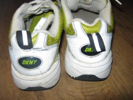 Кроссовки для девочки DKNY, р.36. В хорошем состоянии. Стелька ортопедическая дл. . фото 3