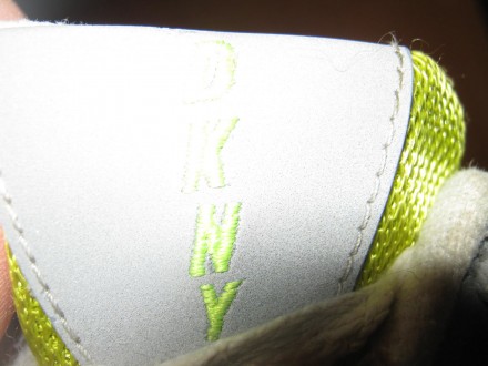 Кроссовки для девочки DKNY, р.36. В хорошем состоянии. Стелька ортопедическая дл. . фото 11