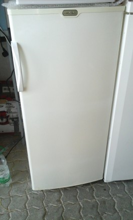Холодильна камера 
стан нормальний
повністю робоча 
відмінний біленький стан. . фото 2