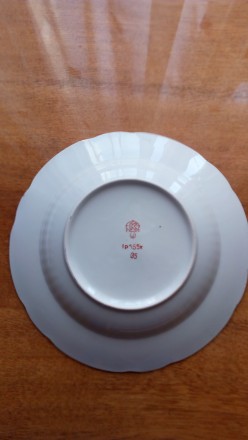 Продам новые фарфоровые тарелки производства СССР, количество - 12 шт.
6 шт. с . . фото 5