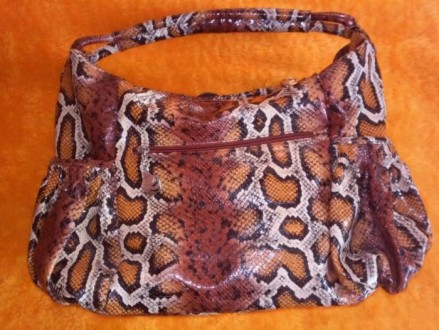 Новаяс сумка женская, качественная экокожа, вставка атлас и замш, по бокам удобн. . фото 3