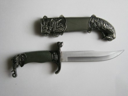 Сувенирный нож 

 Длина изделия-21 см,длина ножа-11 см.
 Материал-сталь,пласт. . фото 4