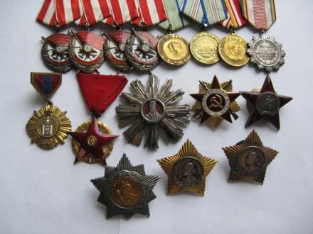 Медали для награждения за трудовые заслуги; За трудовую доблесть; За трудовое от. . фото 3