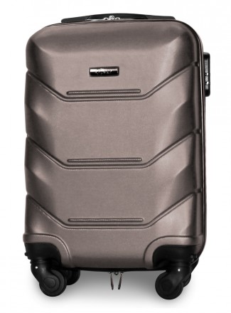 Мини пластиковый чемодан под ручную кладь Fly 147 создан для самых требовательны. . фото 2