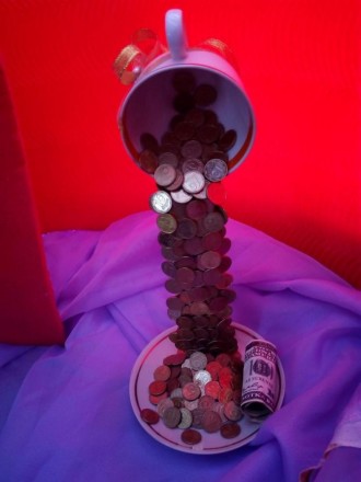парящая чашка деньги в дом ручная работа монеты Украины. . фото 2