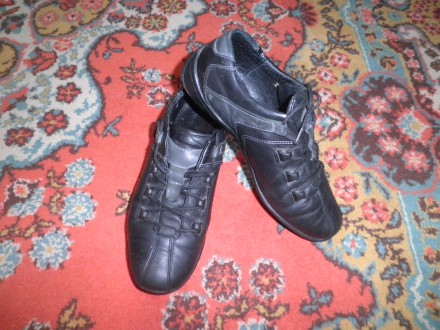 Шкіряні туфлі для хлопчика на шнурівках. . фото 3
