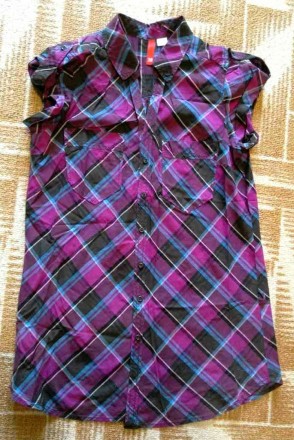 Рубашка удлиненная в клетку с коротким рукавом - красивого ежевичного цвета!!!
. . фото 2