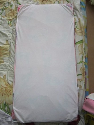 Продам наматрасник на детскую кроватку (60*120). С одной стороны тоненькая махра. . фото 2