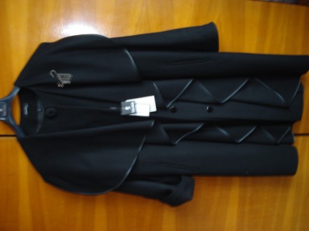 Женское пальто от ведущей итальянской компании Stella Polare выполнено качествен. . фото 2