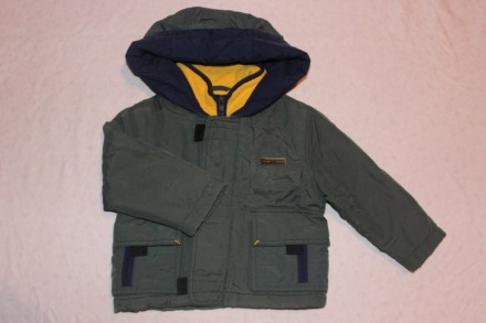 Демисезонная куртка на 86-92 р. Вставка из флиса на молнии, капюшон не отстегива. . фото 2