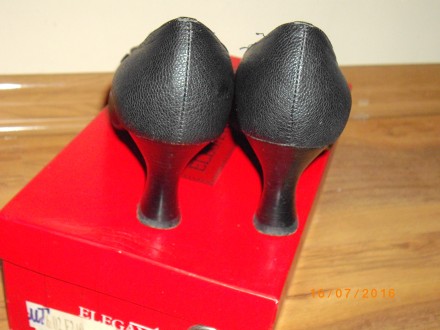 Продам туфли кожа 37р,в новом состоянии,обуты 1раз,но оказались маловаты,очень к. . фото 4
