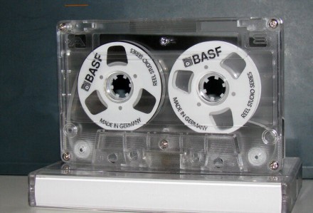 Куплю любые магнитофонные аудио кассеты производства 70 - 90 годов.

Покупаем . . фото 2