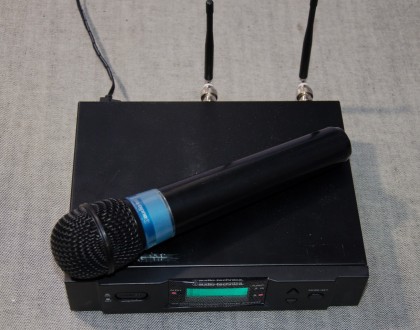 Радіомікрофон вокальний динамічний кардіодний Audio-Technica ATW-T220 з базою AT. . фото 2