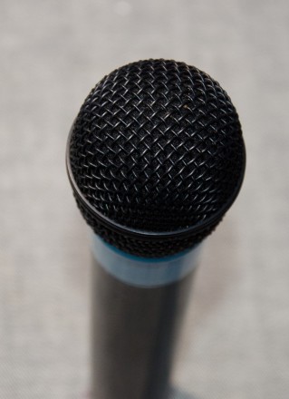 Радіомікрофон вокальний динамічний кардіодний Audio-Technica ATW-T220 з базою AT. . фото 4