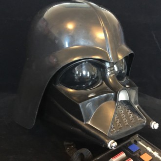 Шлем Дарта Вейдера Звездные войны с изменением голоса, б/у, в отличном состоянии. . фото 4
