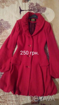 Пальто  букле красное демисезонное(только подкладка,без утеплителя) размер 44 су. . фото 1