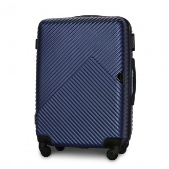 
Предлагаем к покупке среднего размера пластиковый чемодан Fly 2702 польского пр. . фото 2