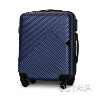 
Предлагаем к покупке маленький пластиковый чемодан Fly 2702 польского производи. . фото 1