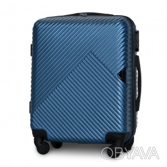 
Предлагаем к покупке маленький пластиковый чемодан Fly 2702 польского производи. . фото 1