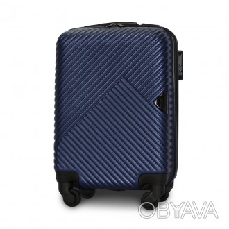 
Предлагаем к покупке мини пластиковый чемодан Fly 2702 польского производителя . . фото 1