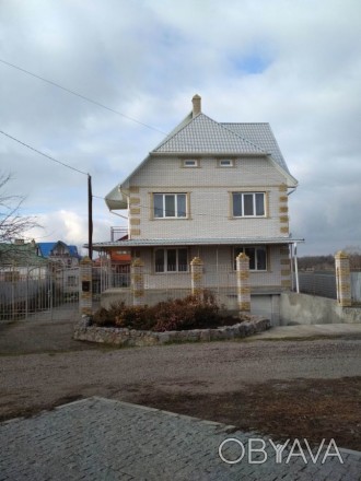 Продам современный жилой дом на берегу Азовского моря(300м), с мебелью и быттехн. АКЗ. фото 1