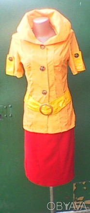 Блуза нарядная с поясом. . фото 1
