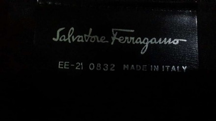 Сумка замшевая коричневая известного бренда Salvatore Ferragamo. Есть нюанс с за. . фото 4
