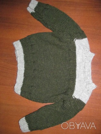 Продам свитер вязаный на мальчика 1,5 - 2 года. Длинна от шеи (горловины) вниз -. . фото 1