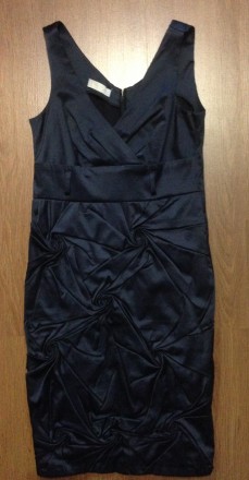 Нарядное платье
Темно-синего, красивого цвета 
Ткань немного тянется
Одето бы. . фото 4