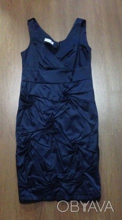 Нарядное платье
Темно-синего, красивого цвета 
Ткань немного тянется
Одето бы. . фото 1