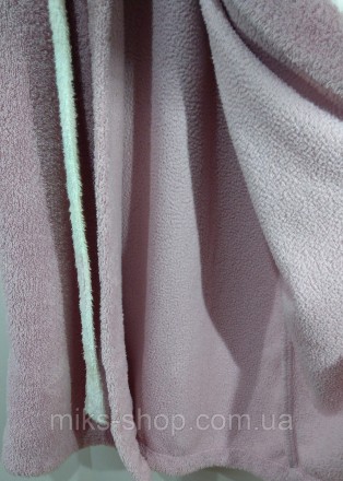 Женский мягкий розовый халат с вшитым капюшоном, имеет карманы и пояс. Размер 38. . фото 9