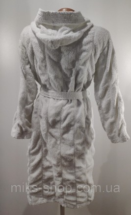 Белый женский халат с капюшоном. Размер М. Ткань 100% коттон. Халат имеет карман. . фото 8
