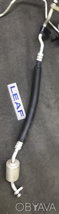 Трубка кондиционера с бачком Nissan Leaf 2018- 92490-5SA6A. . фото 1