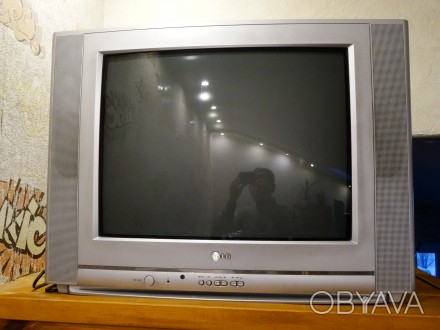 Телевизор LG RT-21CC25M, сборка - Украина (под ремонт - едва работает), внешне -. . фото 1